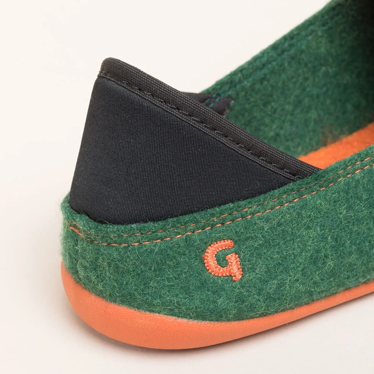 Woll-Slipper Hausschuh Slip-on grün-orange