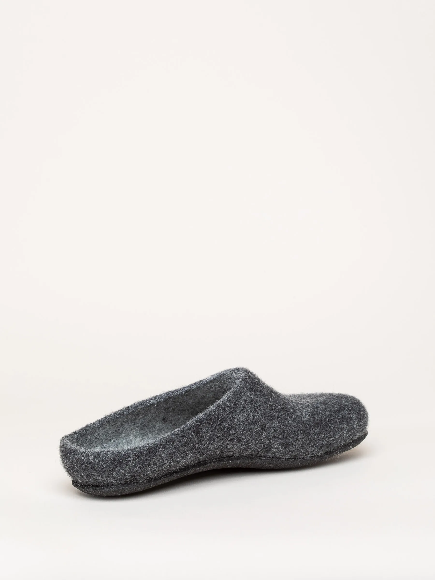 Magicfelt-AN-709-Filzhausschuh-Anthrazit (5)